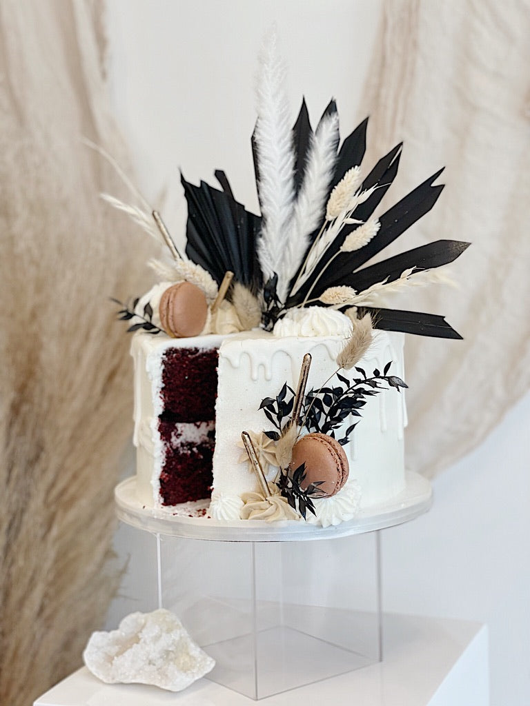 Black Dried Floral Cake Kit