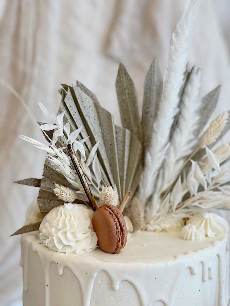 Natural Stone Dried Floral Cake Kit