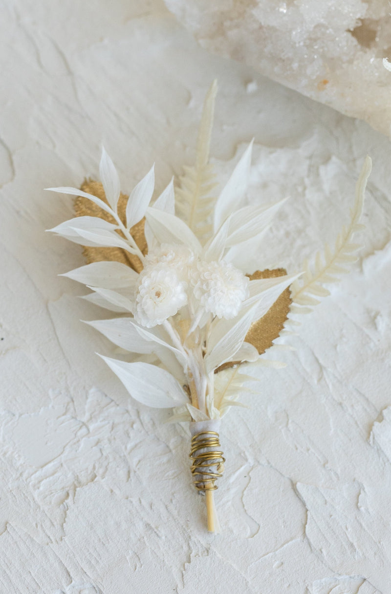 Angelina Dried Floral Boutonniere