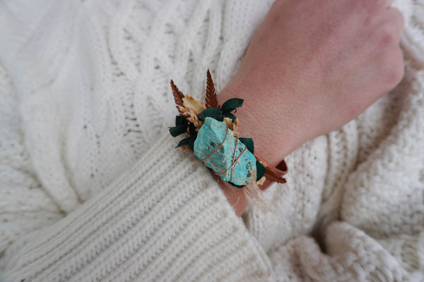 Sedona Floral Wrist Corsage (Turquoise)